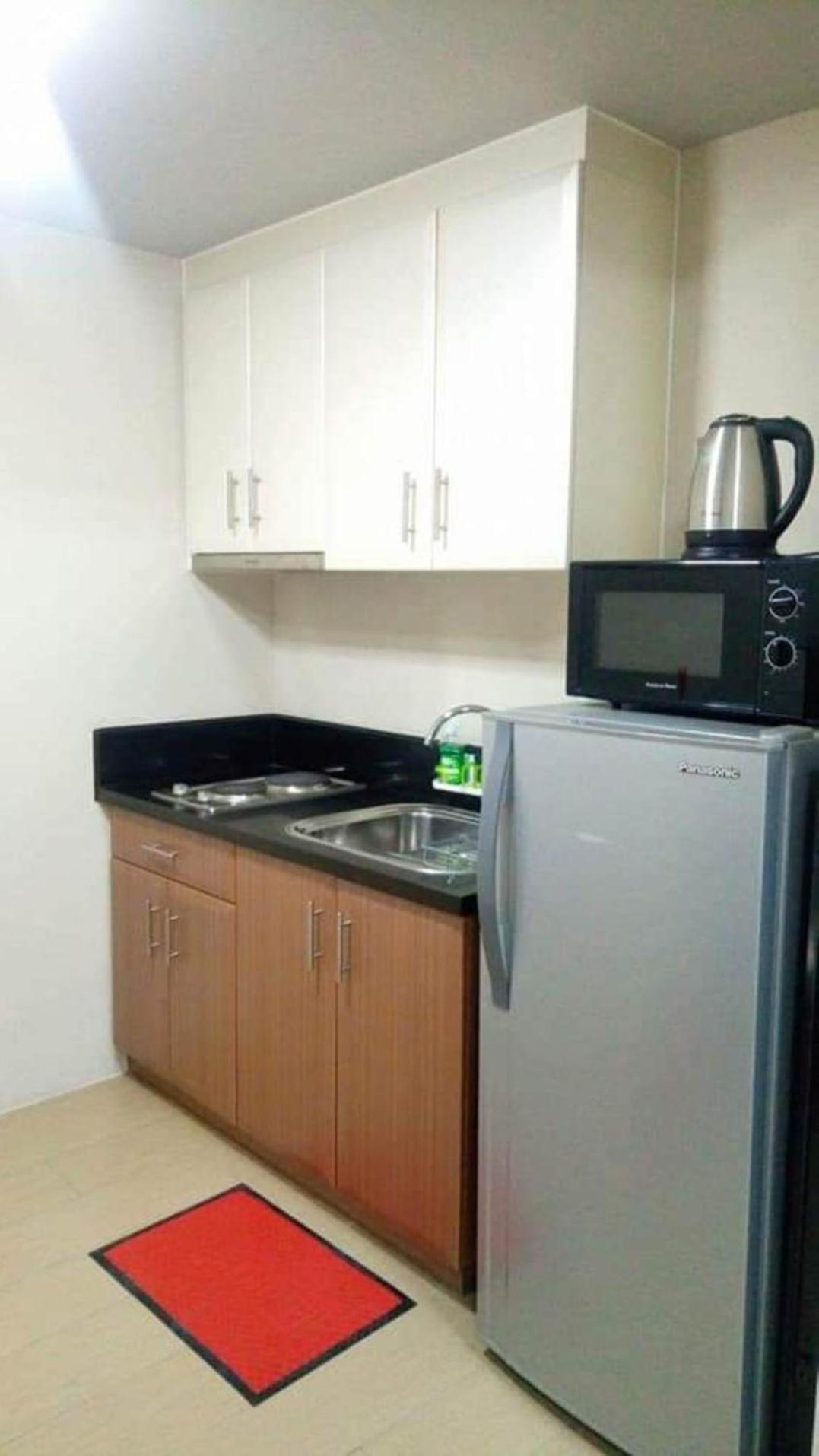 Pasay Condotel Near Naia Terminal 3 Exteriör bild