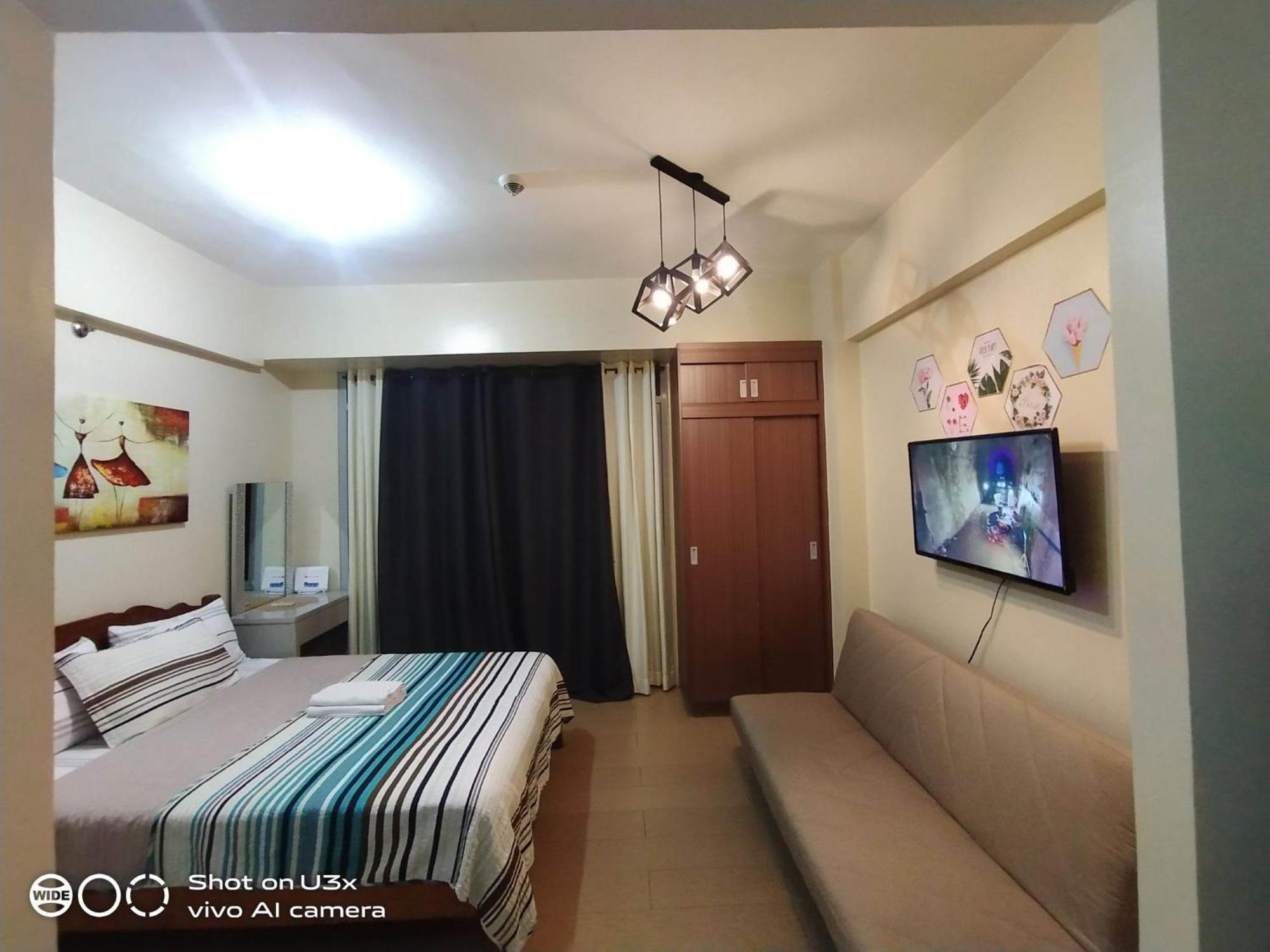 Pasay Condotel Near Naia Terminal 3 Exteriör bild