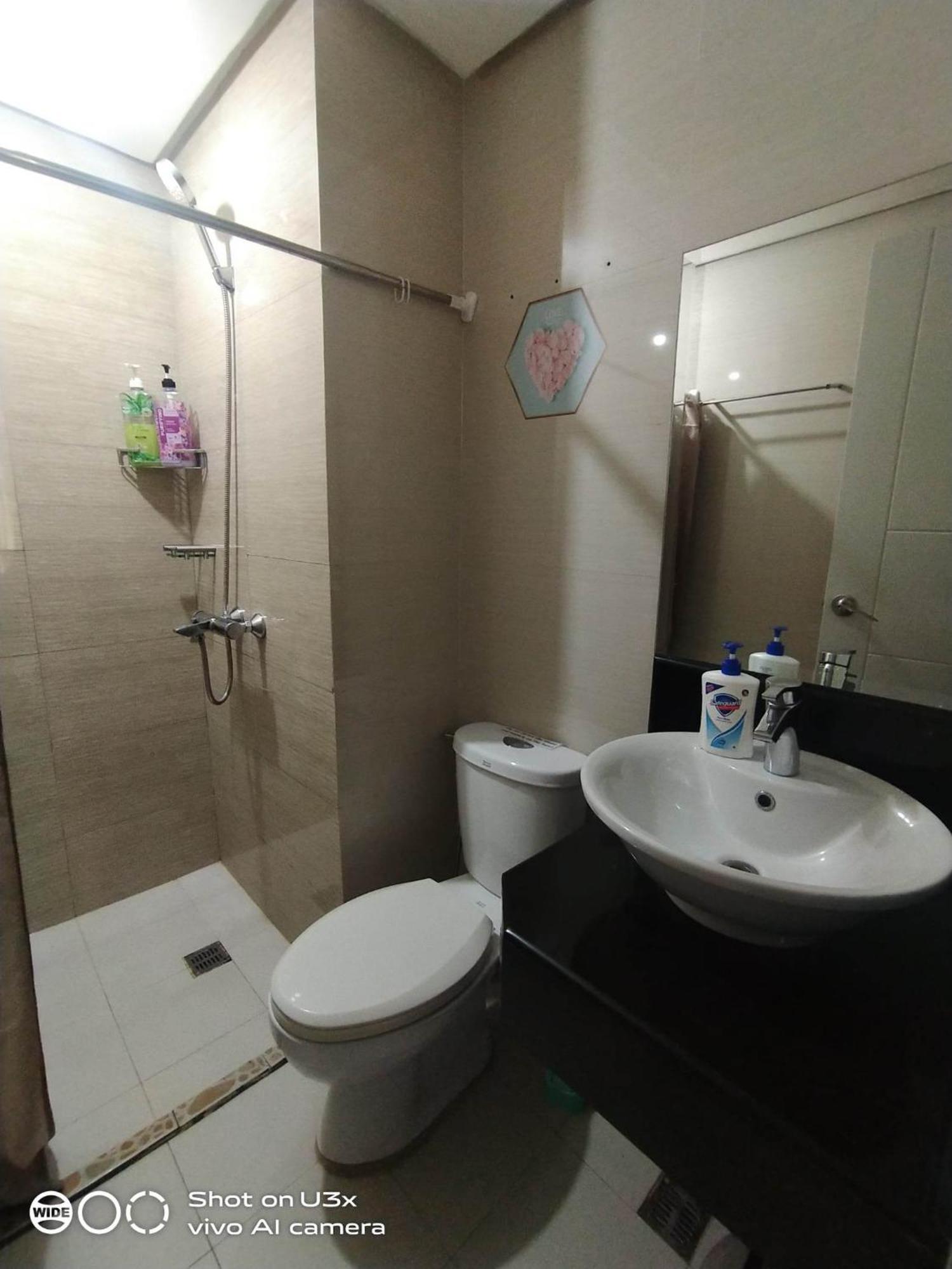 Pasay Condotel Near Naia Terminal 3 Exteriör bild