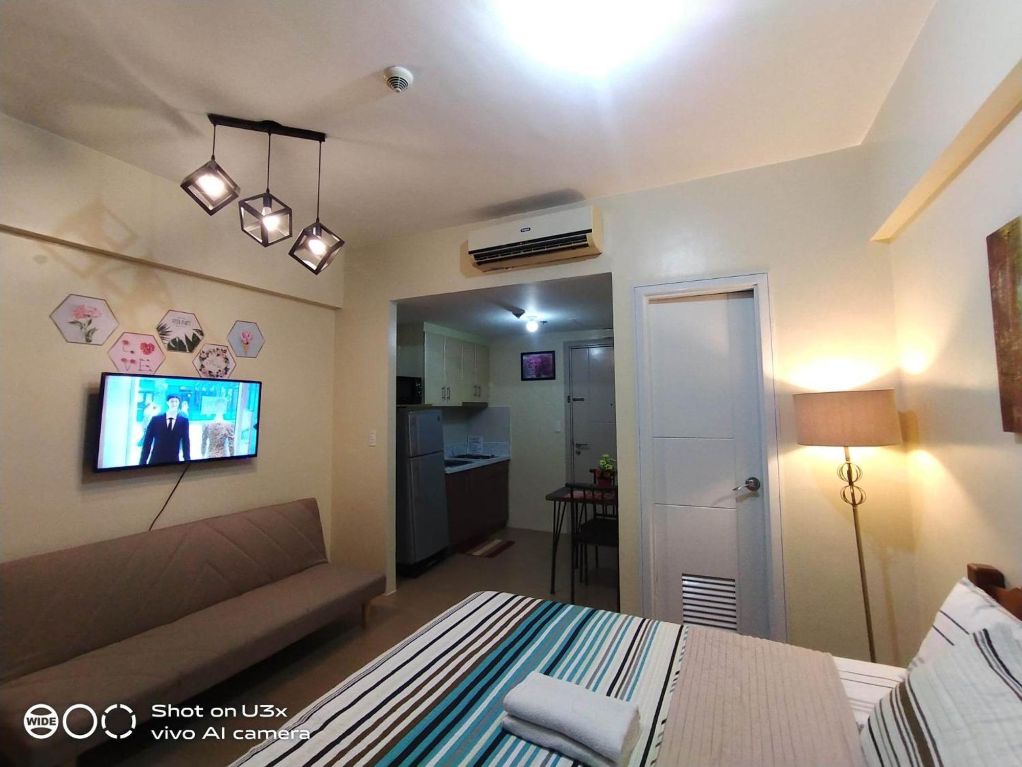 Pasay Condotel Near Naia Terminal 3 Exteriör bild